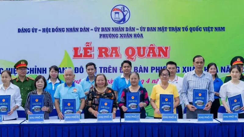 Lễ ra quân thực hiện chỉnh trang đô thị năm 2026 tại phường Xuân Hòa, TPHCM. Ảnh: THX