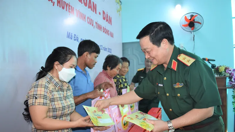 Xuân chiến sĩ, ấm tình quân - dân