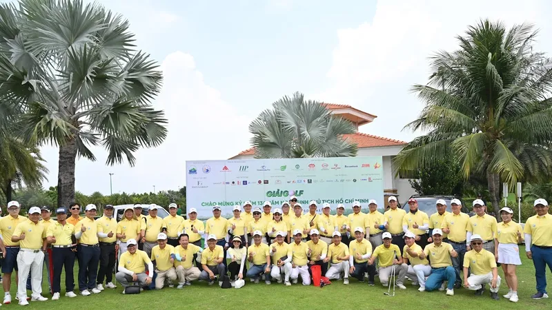 Các golfer trong CLB Golf doanh nhân Nghệ Tĩnh
