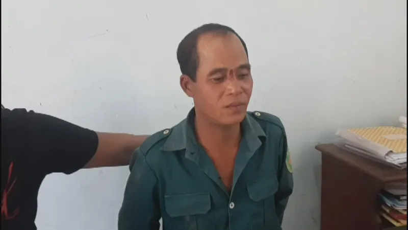 Đâm hàng xóm tử vong vì bị chửi bới, ném đá vào nhà