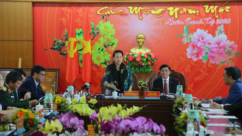 Chủ tịch Quốc hội Nguyễn Thị Kim Ngân: Không để đồng bào vùng sâu, vùng xa không có tết