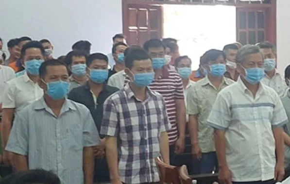 Vụ xét xử “ông trùm” xăng giả Trịnh Sướng: Trả hồ sơ yêu cầu điều tra bổ sung