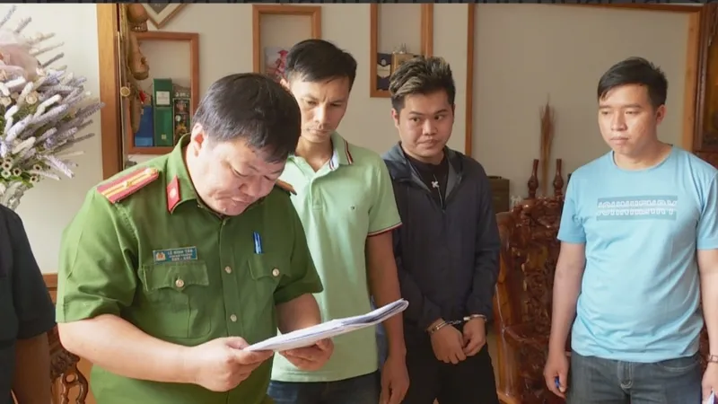 Nam thanh niên cho bé gái 14 tuổi vay tiền, “thế chấp” bằng clip "nóng"
