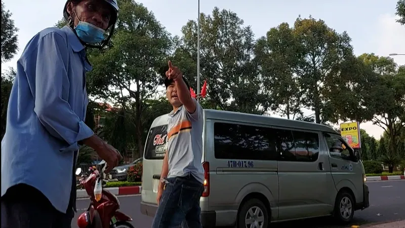 Đối tượng tấn công, đe dọa phóng viên Báo Giao Thông