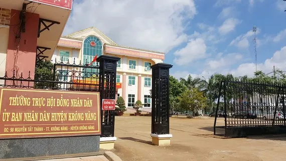 Phó phòng Nội vụ đột quỵ và tử vong khi đến cơ quan làm việc