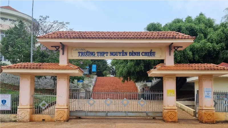 Đắk Nông: Bắt hiệu trưởng trường THPT có dấu hiệu tham ô tài sản