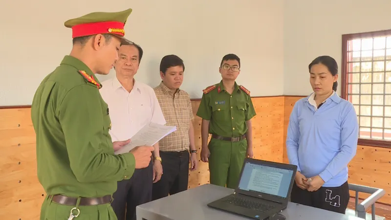 Vụ Việt Á: Nhân viên xét nghiệm CDC Đắk Lắk tham ô 1 tỷ đồng