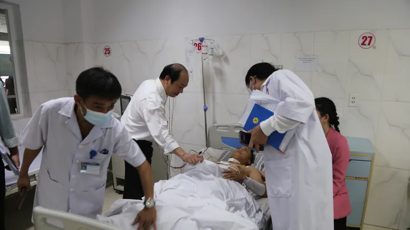 Vụ tấn công trụ sở UBND xã ở Đắk Lắk: Sức khỏe của 2 cán bộ công an đã dần ổn định