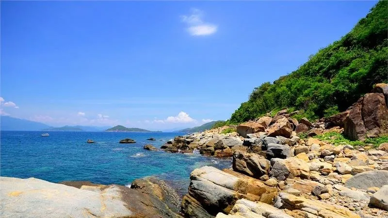 Khánh Hòa tiếp tục thực hiện kế hoạch phục hồi Vịnh Nha Trang