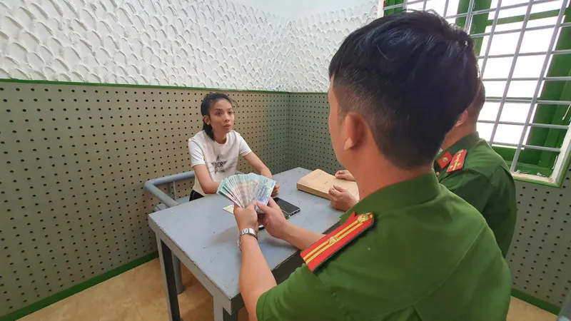 Bắt đối tượng mạo danh lãnh đạo Nhà nước để lừa chạy án