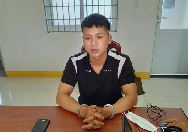 Bắt giữ đối tượng bịt mặt vào cướp tiệm vàng