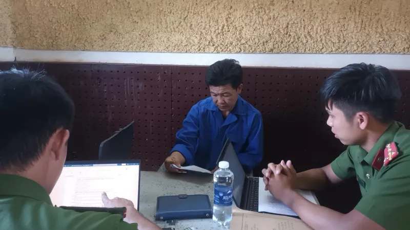 Bắt đối tượng “nổ” quen lãnh đạo Trung ương lừa đảo hàng trăm triệu đồng
