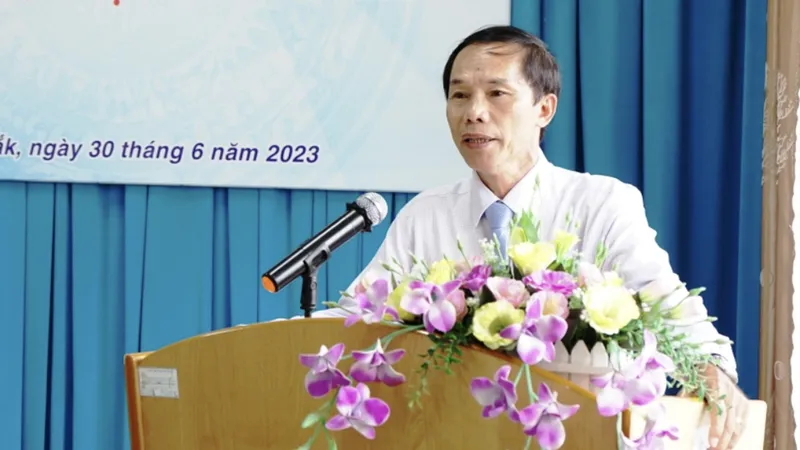 Tổng Biên tập Báo Đắk Lắk xin nghỉ hưu trước 3 năm 6 tháng