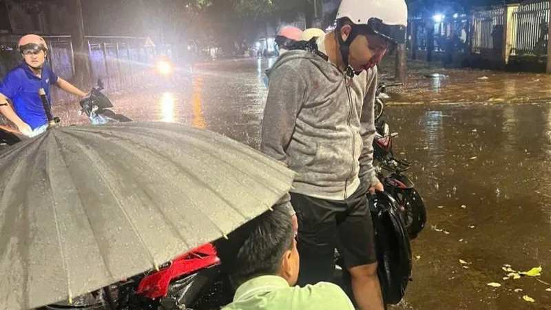 Đắk Lắk: Truy tìm xe bán tải tông một học sinh nguy kịch rồi bỏ trốn