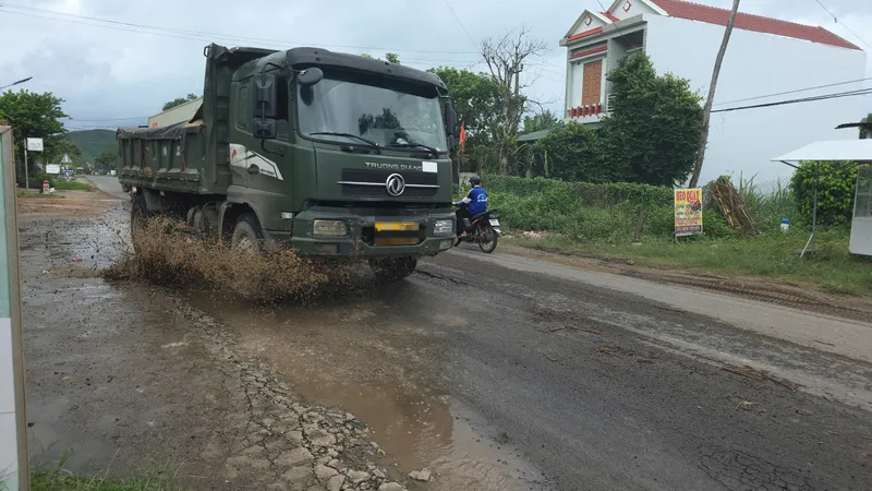 Đắk Lắk: Quốc lộ 29 xuống cấp nghiêm trọng