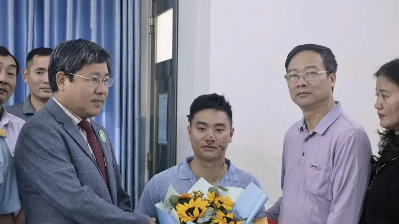 Vụ máy bay quân sự rơi ở Đắk Lắk: Phi công đã được xuất viện
