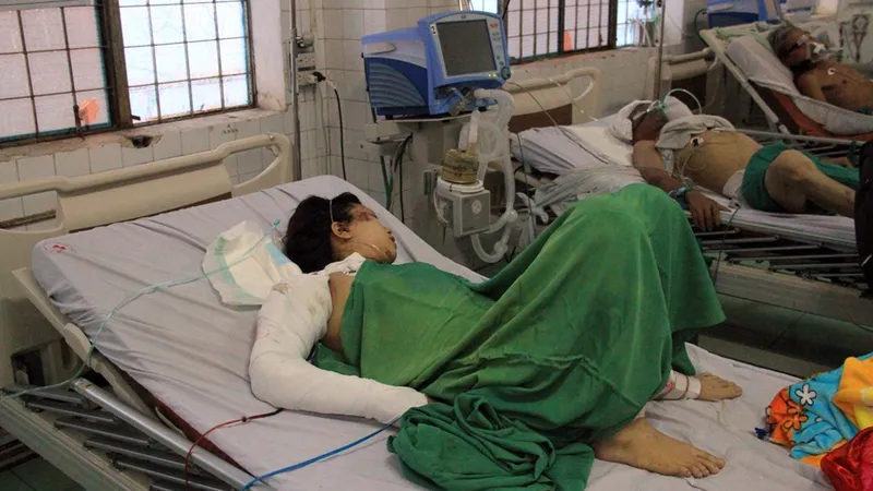 Các nạn nhân vụ tai nạn nằm điều trị tại bệnh viện