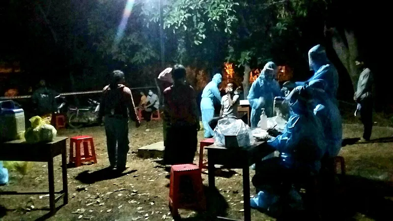 Gia Lai: Tìm người đi trên chuyến bay có bệnh nhân dương tính SARS- CoV-2