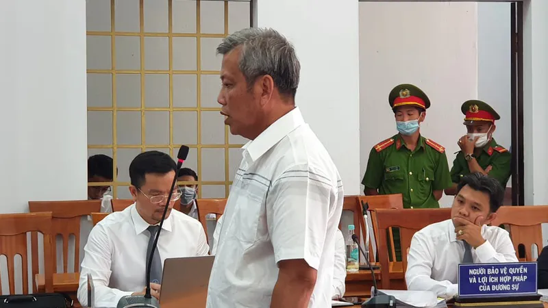 “Ông trùm” xăng giả Trịnh Sướng bị đề nghị mức án từ 12-13 năm tù giam
