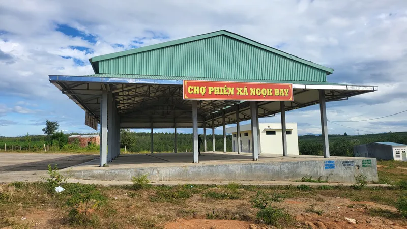 Tìm giải pháp nâng cao hiệu quả chợ phiên Kon Tum