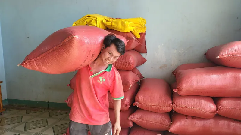 Vượt lên nghịch cảnh, đón tết sum vầy