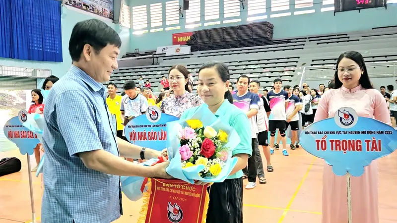 Gần 200 vận động viên tranh tài tại Hội thao Báo chí khu vực Tây Nguyên mở rộng 2025
