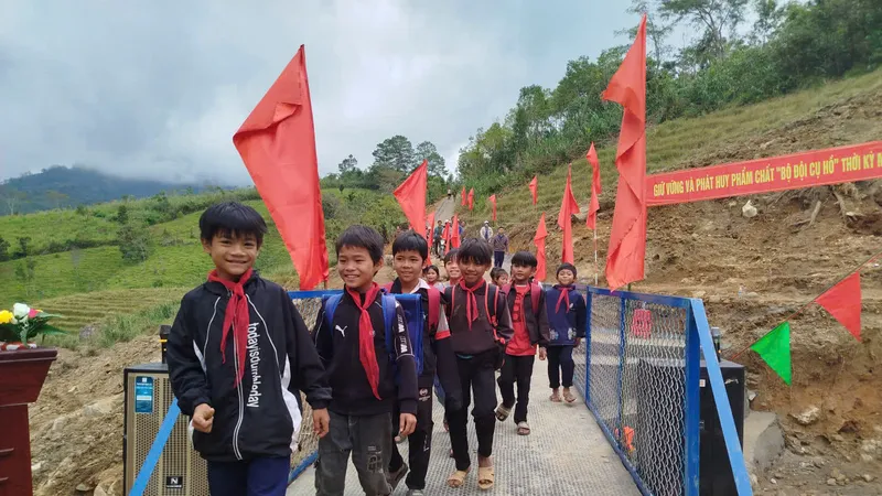 Quảng Ngãi: Bàn giao đường Quân Dân, giúp người dân đi lại thuận tiện