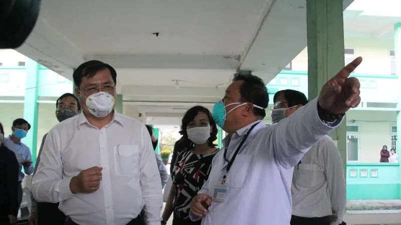 Chủ tịch UBND TP Đà Nẵng đến khảo sát một số địa điểm cách ly, điều trị nhằm phòng chống dịch bệnh nCoV