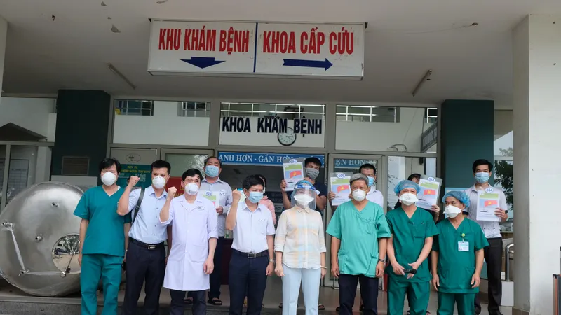Sau khi khỏi bệnh, số bệnh nhân chạy thận nhân tạo này sẽ được chuyển đến bệnh viện Da liễu TP Đà Nẵng