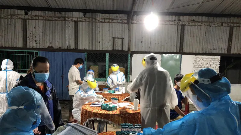 Có 600 đến 700 người ra vào khu vực lò mổ Đà Sơn