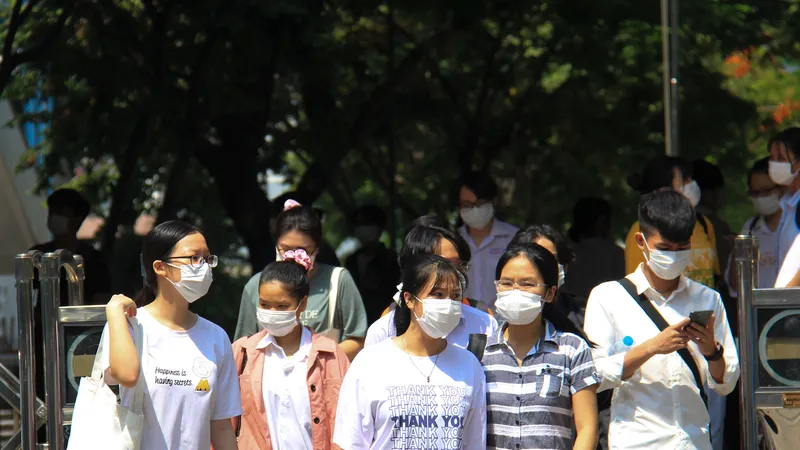 Đà Nẵng: Đề thi tổ hợp sát với chương trình học lớp 12