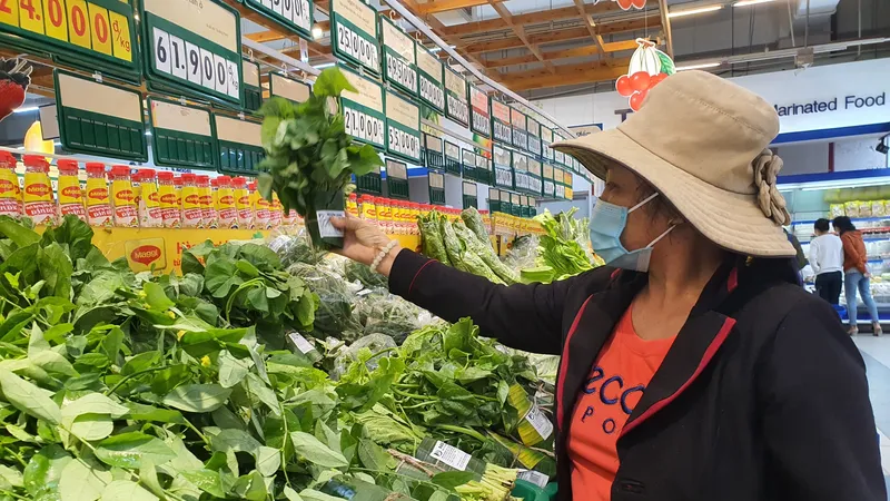 Bà Lê Thị Diệu ủng hộ việc dùng lá chuối thay thế túi nilon
