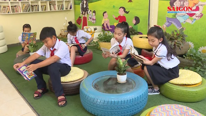 Tái chế lốp xe cũ thành vật dụng thân thiện với môi trường