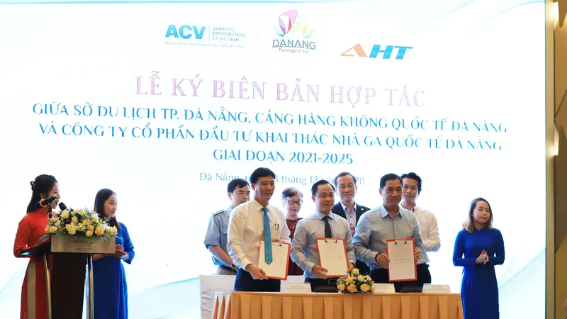 Sở Du lịch Đà Nẵng, Cảng Hàng không Quốc tế Đà Nẵng và Công ty Cổ phần Đầu tư Khai thác Nhà Ga Quốc tế ký kết Biên bản thỏa thuận về hợp tác xúc tiến phát triển đường bay