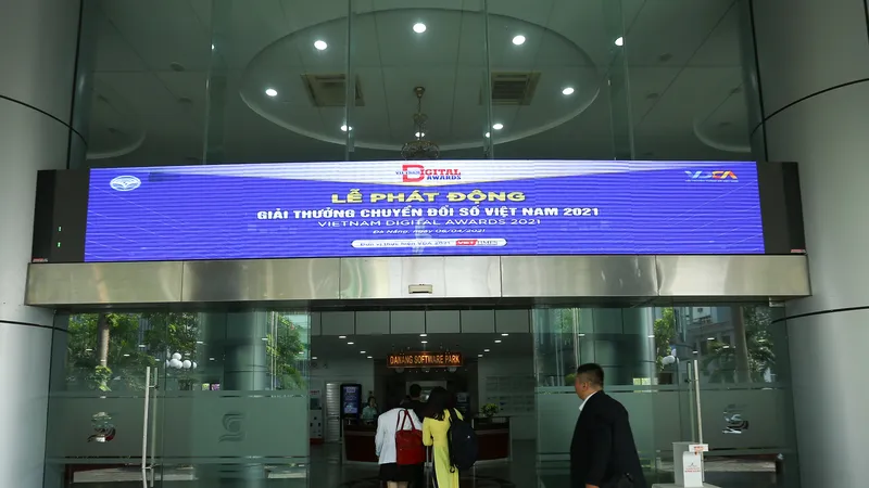Những cá nhân, tổ chức tiêu biểu tham gia VDA 2021 cũng sẽ có cơ hội giới thiệu, quảng bá dịch vụ, sản phẩm và tìm kiếm đối tác, nhà đầu tư thông qua chuỗi sự kiện, hội thảo chuyển đổi số của VDA 2021