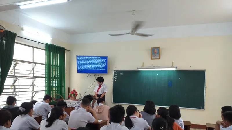 Học sinh lớp 9, Trường THCS Trưng Vương (TP Đà Nẵng) đi học trước khi bùng dịch Covid-19 vào tháng 5