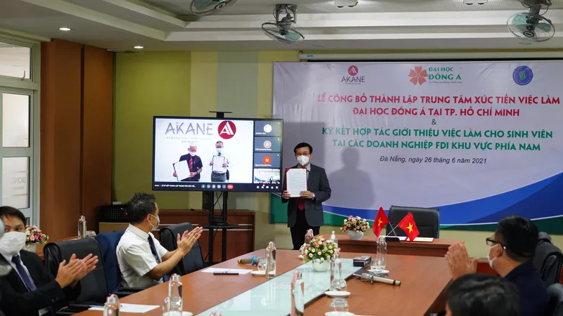 Việc ký kết hợp tác theo hình thức trực tuyến giữa 3 đơn vị