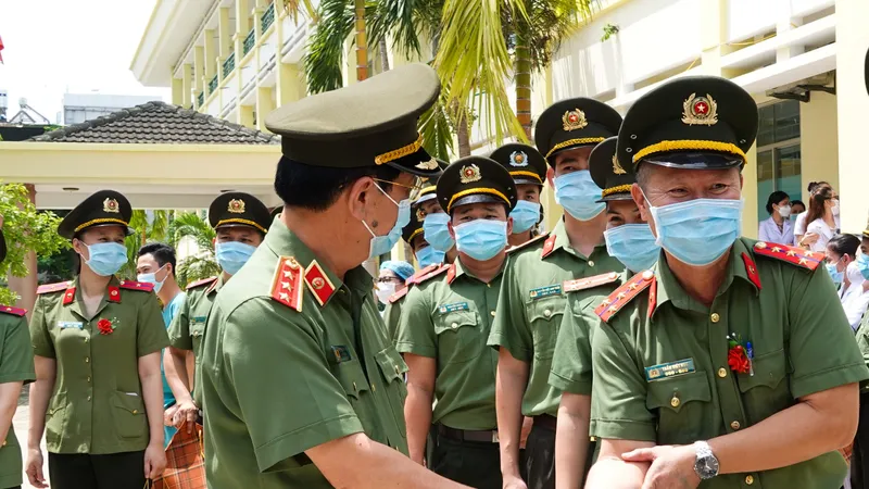 Đà Nẵng: Nhiều lực lượng chi viện các tỉnh phía Nam chống dịch Covid-19