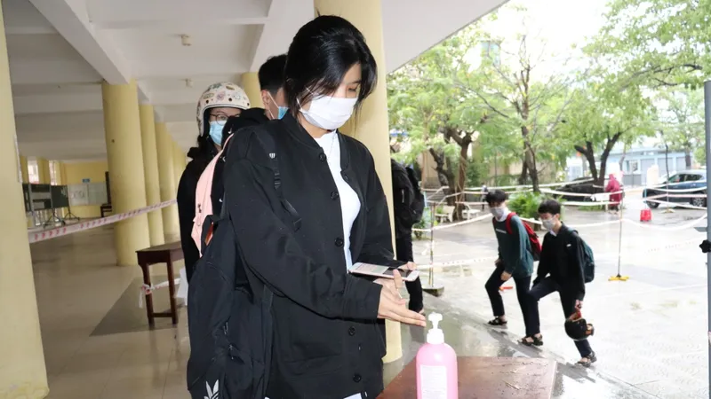 Đà Nẵng: Chuẩn bị đón học sinh lớp 1, 8, 9 trực tiếp đến trường