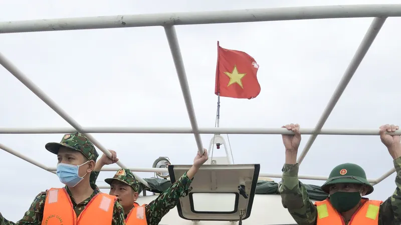 Quảng Trị: Đẩy mạnh tuyên truyền chống khai thác IUU tại đảo Cồn Cỏ 