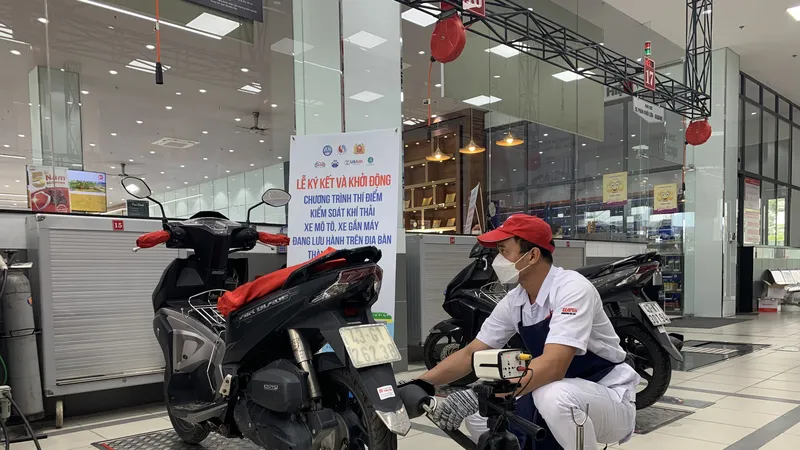 Đo kiểm khí thải xe máy cũ miễn phí cho người dân