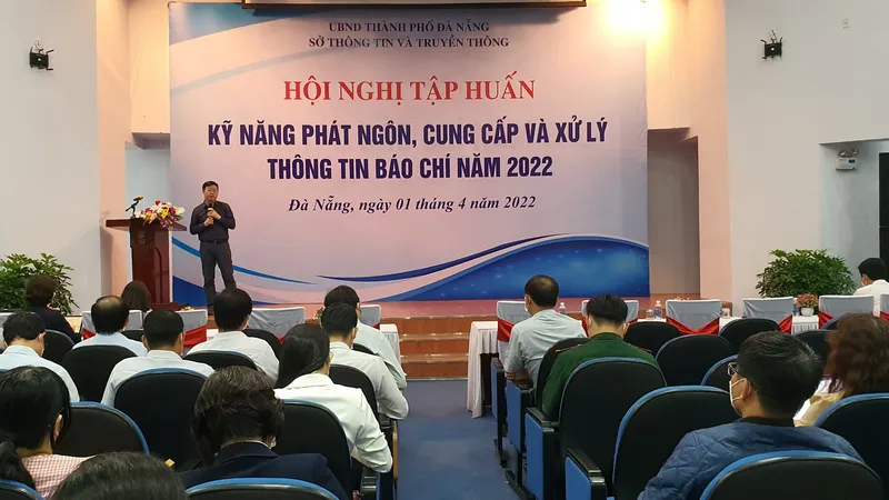 Hội nghị có sự tham gia của 140 đại biểu là người phát ngôn của sở ban ngành, cơ quan, đơn vị trực thuộc đoàn thể chính trị- xã hội, HĐND, UBND TP Đà Nẵng