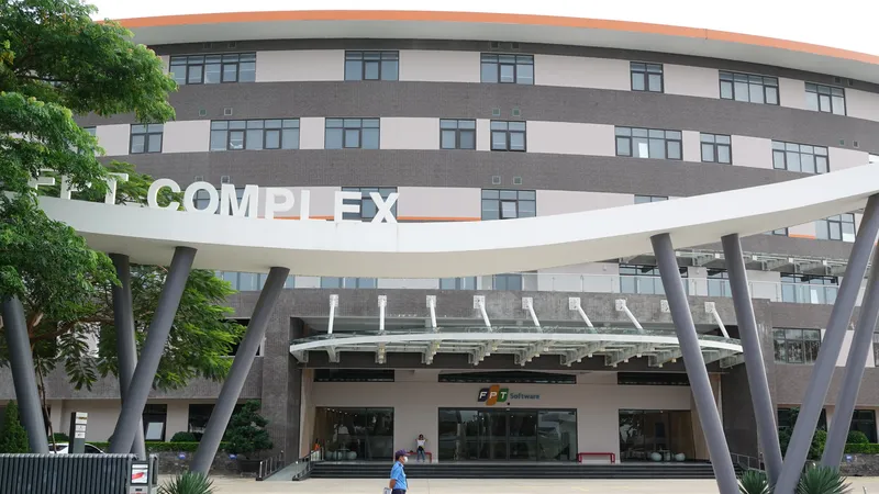 Khu ĐôTiếp tục Khởi công Dự án FPT Complex (giai đoạn 3) 