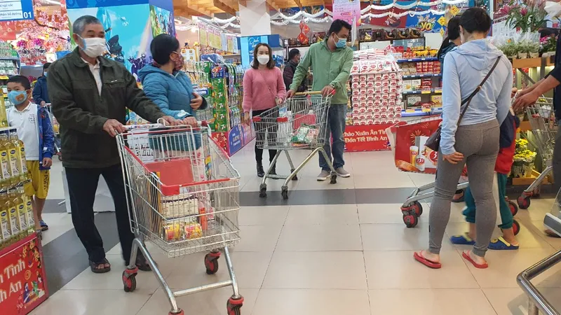 Hầu hết các đơn vị kinh doanh hàng hóa, dịch vụ trên địa bàn TP Đà Nẵng đều ghi nhận sự tăng trưởng trở lại từ lượng khách hàng đến tham quan, mua sắm.