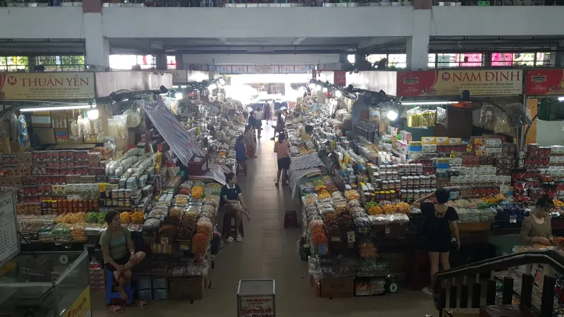 Tháo dỡ, cải tạo nhà lồng chính là một trong hạng mục trong cải tạo, nâng cấp chợ Hàn