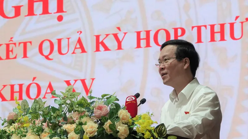 Đồng chí Võ Văn Thưởng, Ủy viên Bộ Chính trị, Thường trực Ban Bí thư phát biểu tại hội nghị