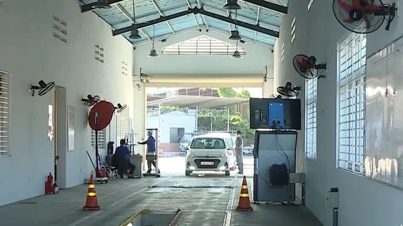 Một cơ sở đăng kiểm 43-01S (số 25 Hoàng Văn Thái, quận Liên Chiểu, TP Đà Nẵng)