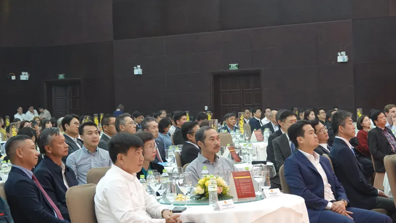 Buổi gặp mặt có hơn 250 đại biểu doanh nghiệp. Ảnh: XUÂN QUỲNH
