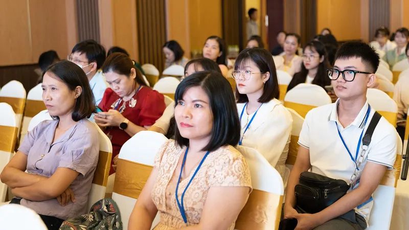 1.000 đại biểu tham dự Hội nghị với nhiều phiên chuyên đề