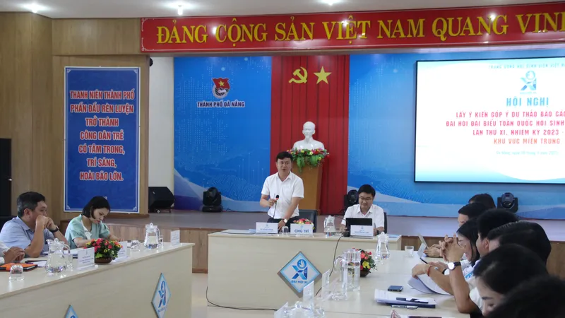 Toàn cảnh hội nghị góp ý. Ảnh: XUÂN QUỲNH